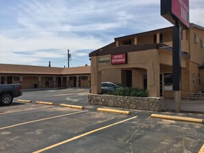 Exterior - Coahoma Inn (Coahoma)