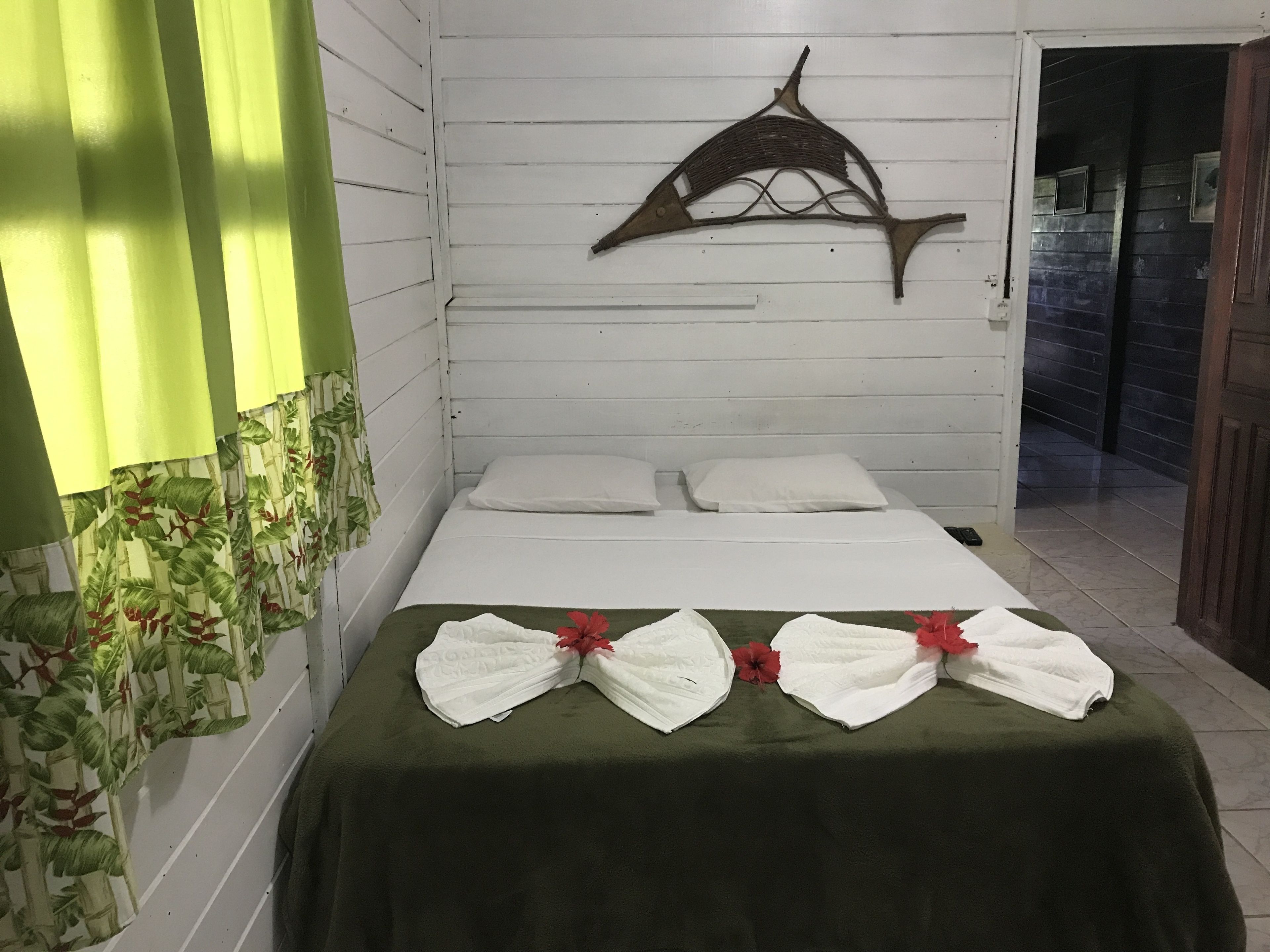 Superior Room, Pool View | Room amenity