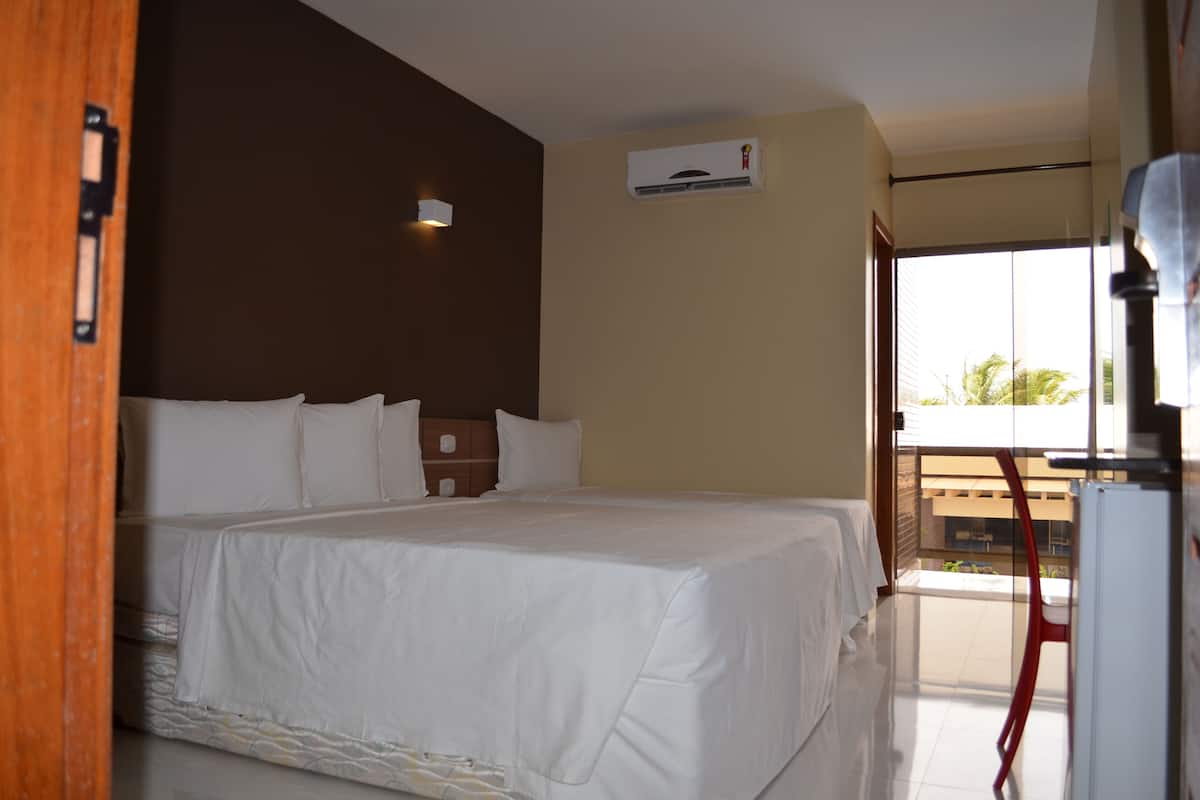 Minibar, accĂšs au Wi-Fi (inclus), literie fournie