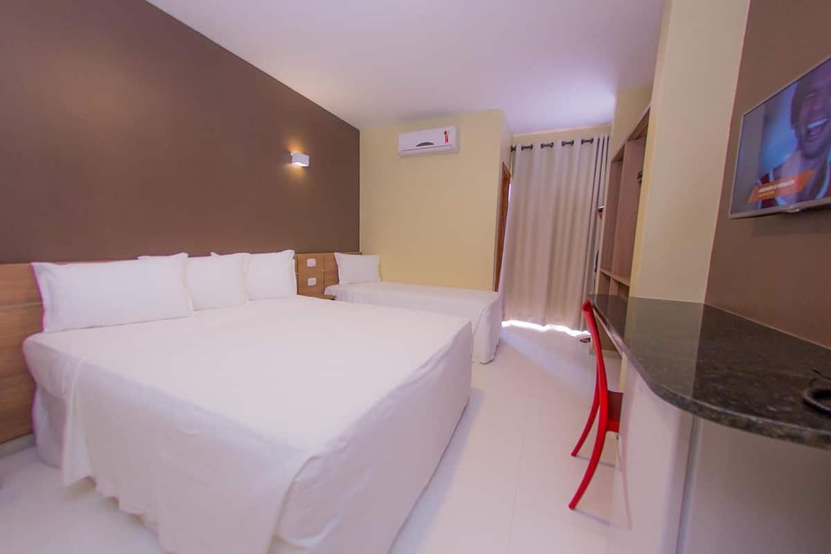 Minibar, accĂšs au Wi-Fi (inclus), literie fournie