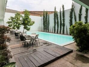Piscine extérieure