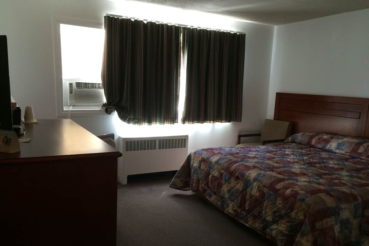 Escritorio, camas extra, wifi gratis y ropa de cama