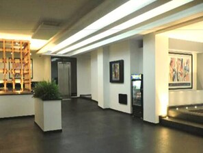 Interior - Hotel Atenas Plaza (Mexico City)