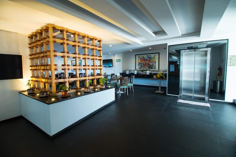 Hotel Atenas Plaza