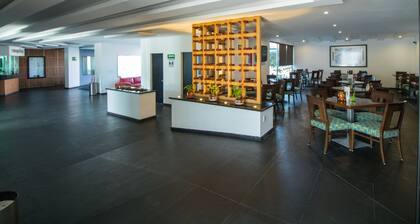 Hotel Atenas Plaza