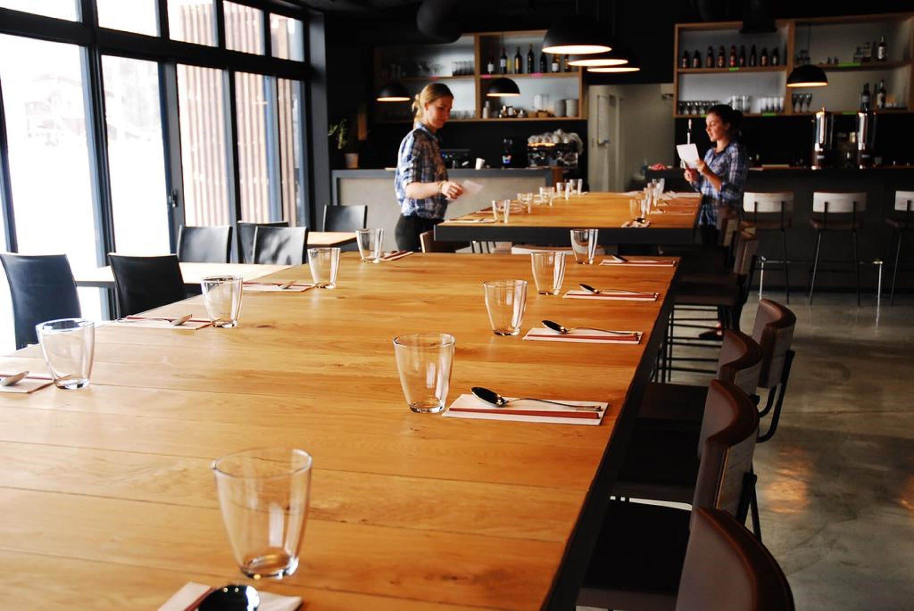 daily buffet breakfast (jpy 2300 per person)