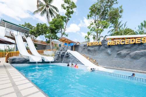 OYO 151 Tierra Mercedes Nature Resort