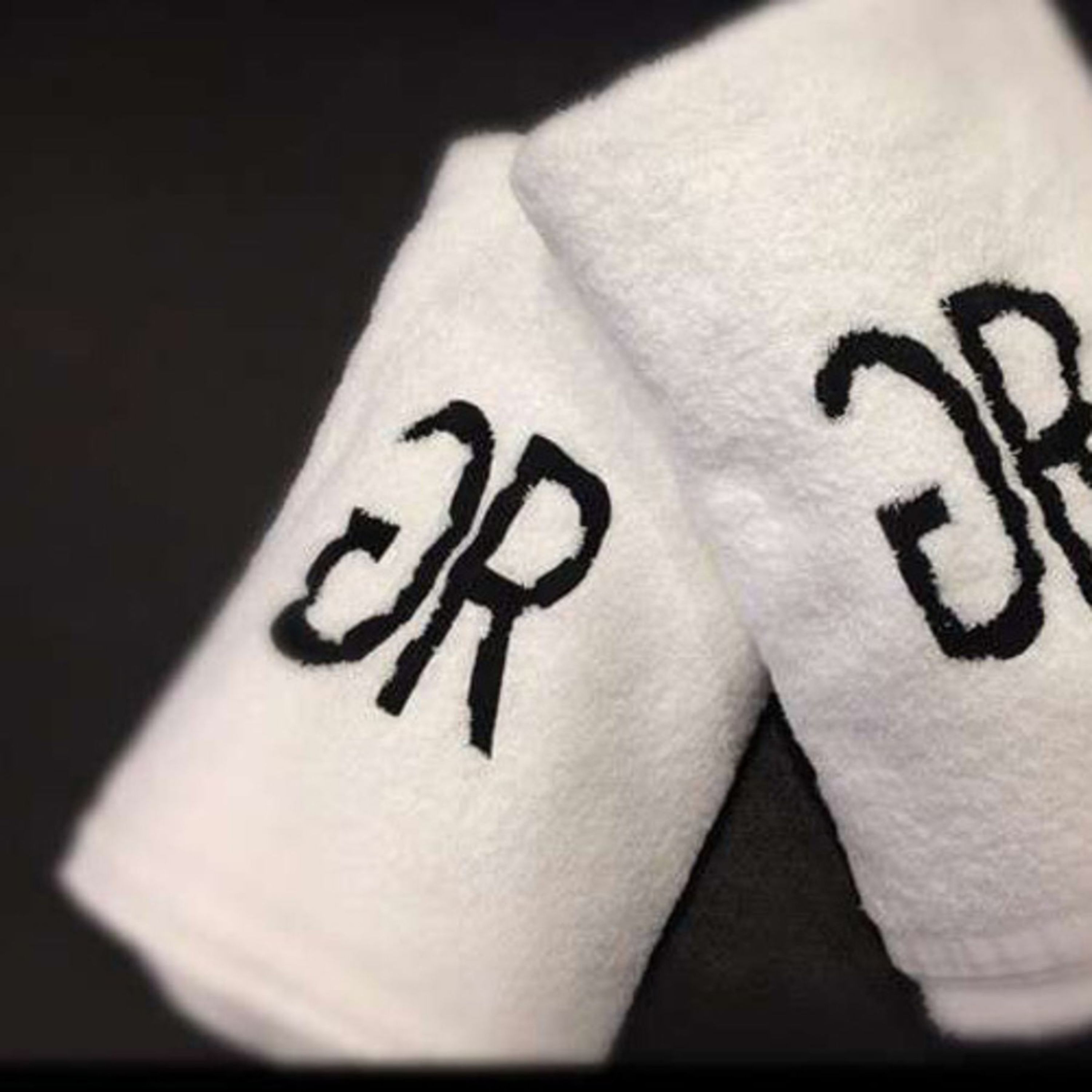 combined shower/bathtub, free toiletries, hair dryer, slippers