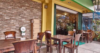 Twins Hotel Manggadua