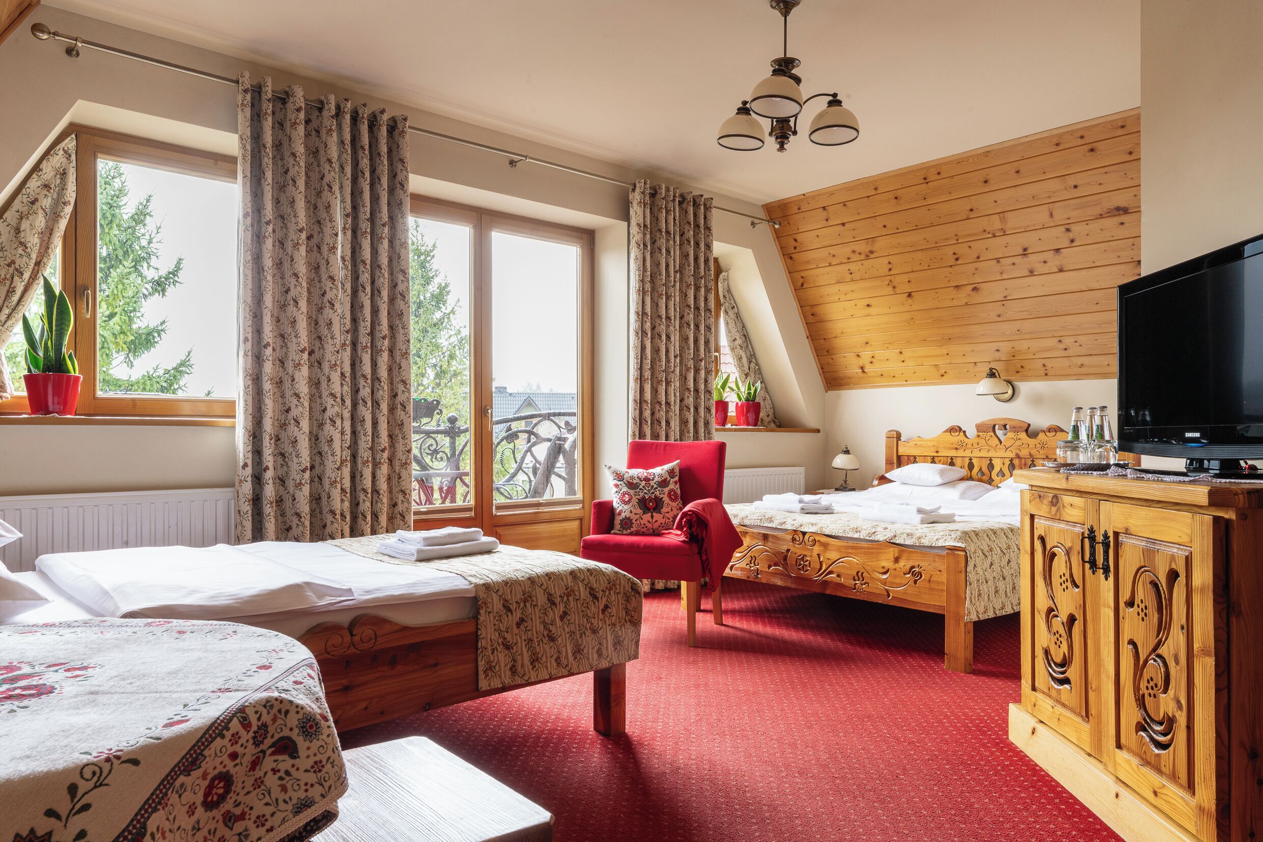 Triple Room, Balcony | Premium bedding, soundproofing, iron/ironing board, bed sheets