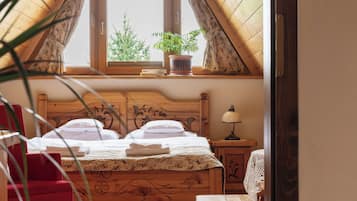 Kamar Keluarga | Seprai premium, kedap suara, setrika/meja setrika, dan seprai linen