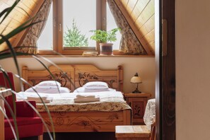 Family Room | Premium bedding, soundproofing, iron/ironing board, bed sheets - Zakopiański Dwór (Zakopane)