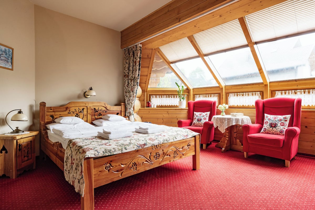 Deluxe Double Room, 1 Bedroom | Premium bedding, soundproofing, iron/ironing board, bed sheets