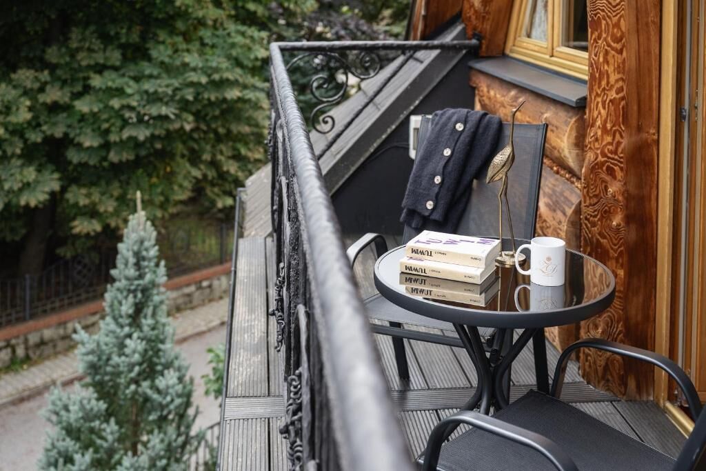 家庭房 | 高档床上用品、隔音、熨斗/熨板、床单