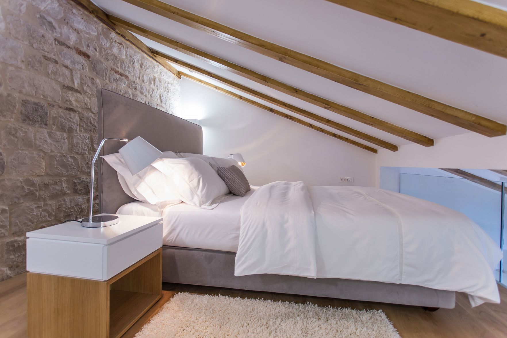 1 dormitorio, ropa de cama de alta calidad, minibar y caja fuerte