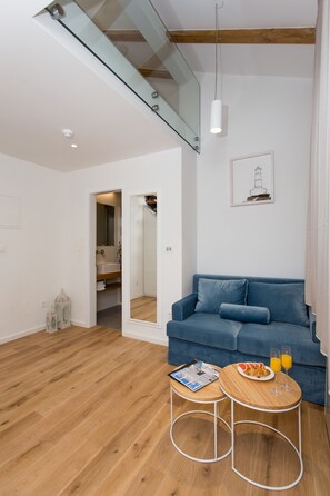 Comfort Suite | 1 bedroom, premium bedding, minibar, in-room safe