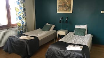 Twin Room, Shared Bathroom