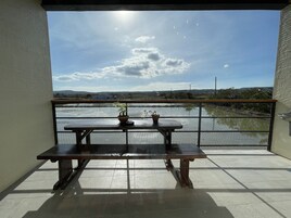 Habitación romántica doble, 1 habitación, balcón | Terraza o patio