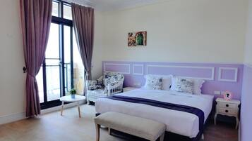 Romantisches Doppelzimmer, 1 Schlafzimmer, Balkon | Verdunkelungsvorhänge, kostenloses WLAN, Bettwäsche