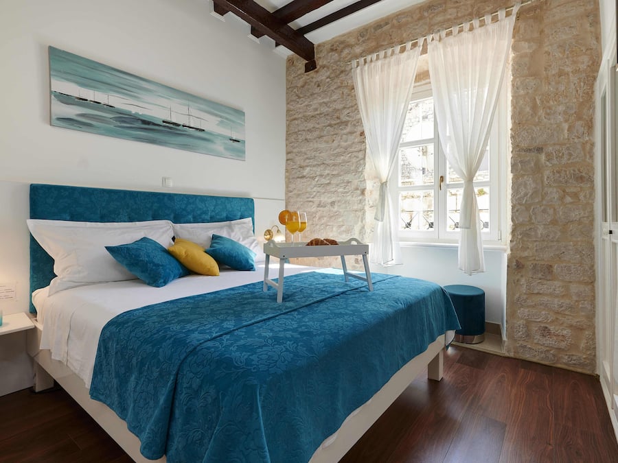 Doppelzimmer | Hochwertige Bettwaren, Zimmersafe, laptopgeeigneter Arbeitsplatz