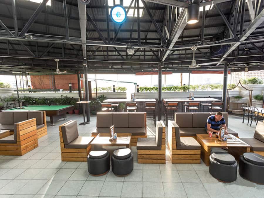 Sports bar