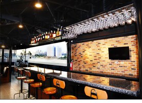 Bar (en la propiedad)