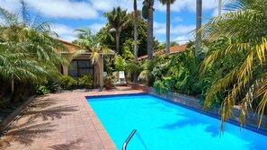 Outdoor pool - Motel Hobson's Choice (Dargaville)