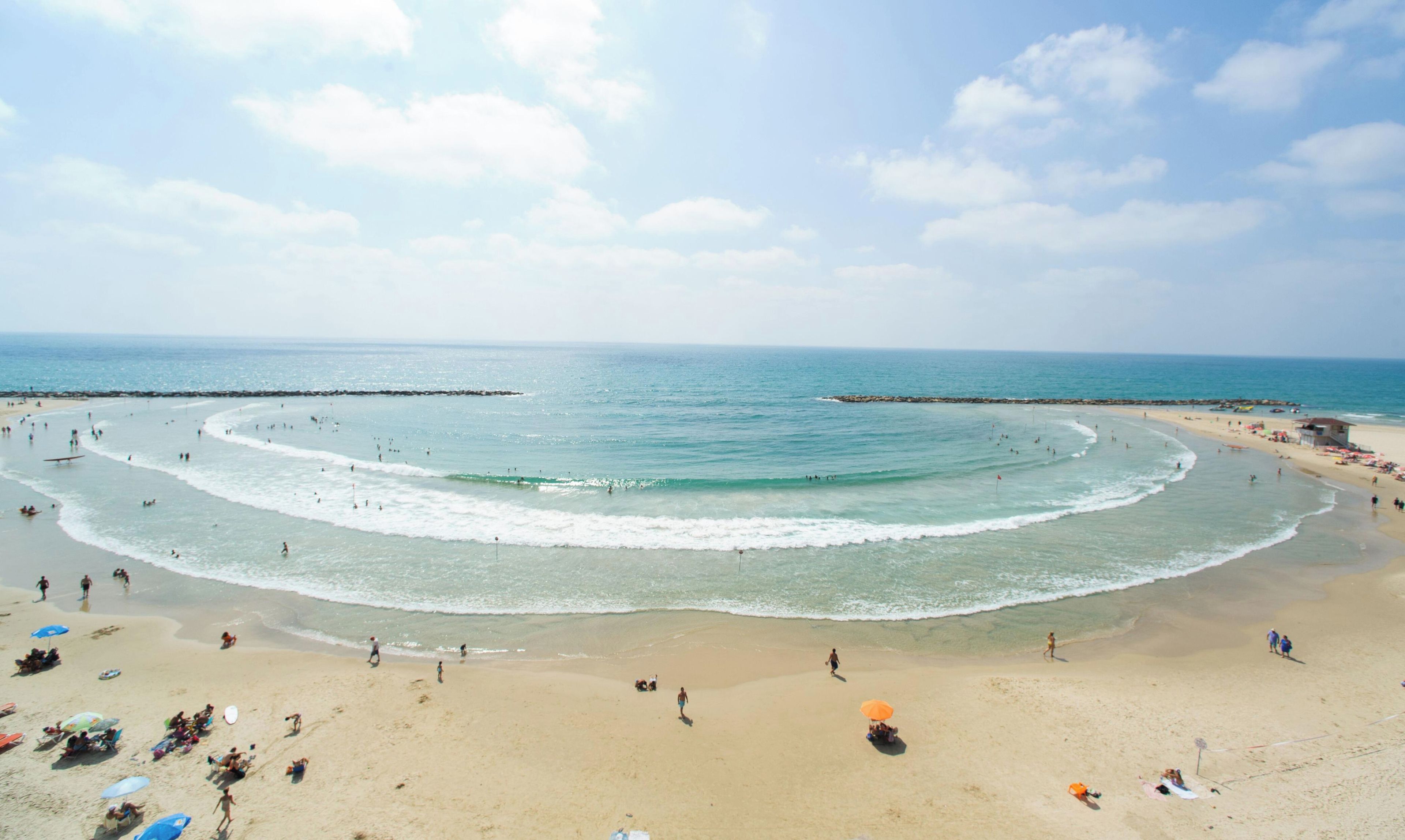 ชายหาด