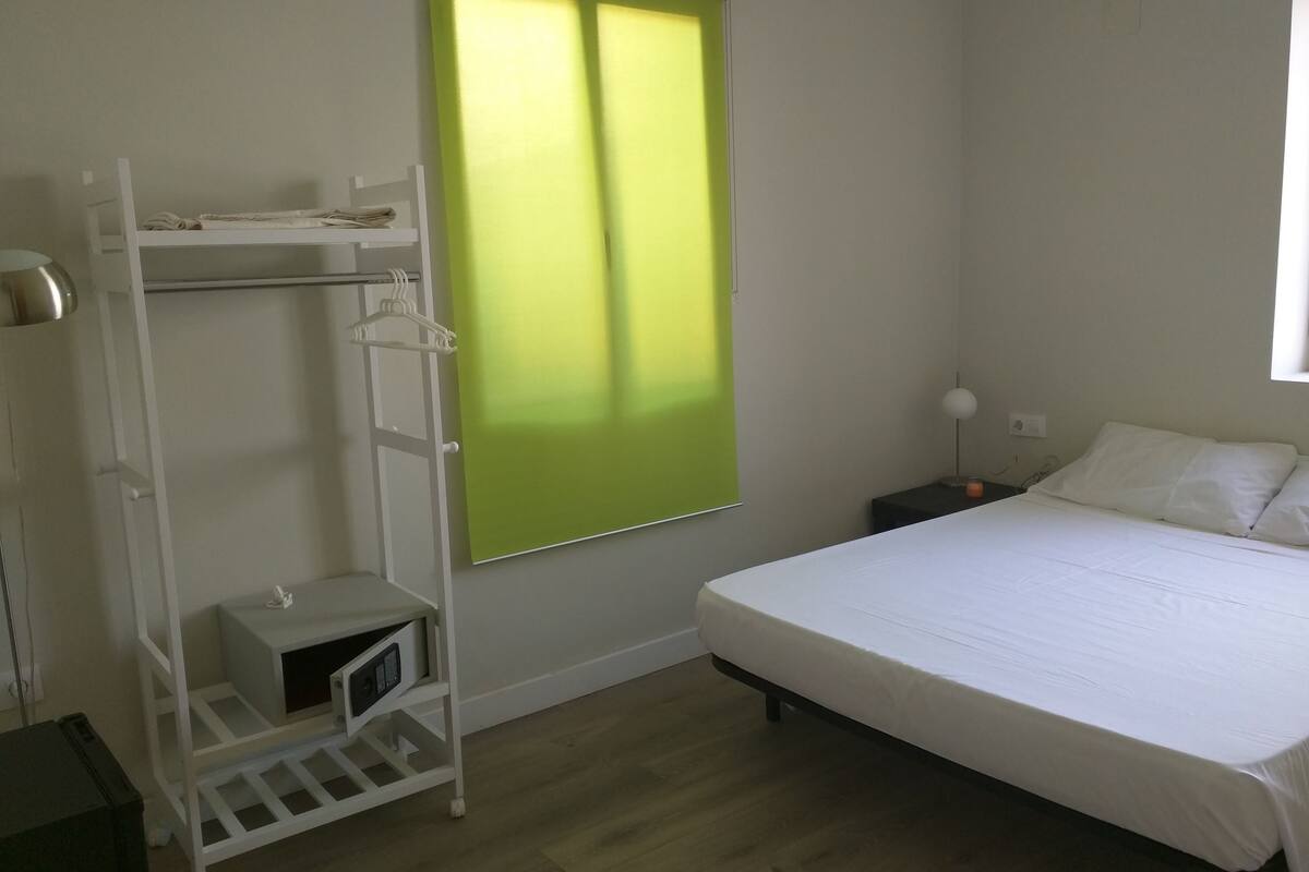 Economy Double Room, Shared Bathroom