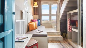 Schreibtisch, kostenloses WLAN, Bettwäsche