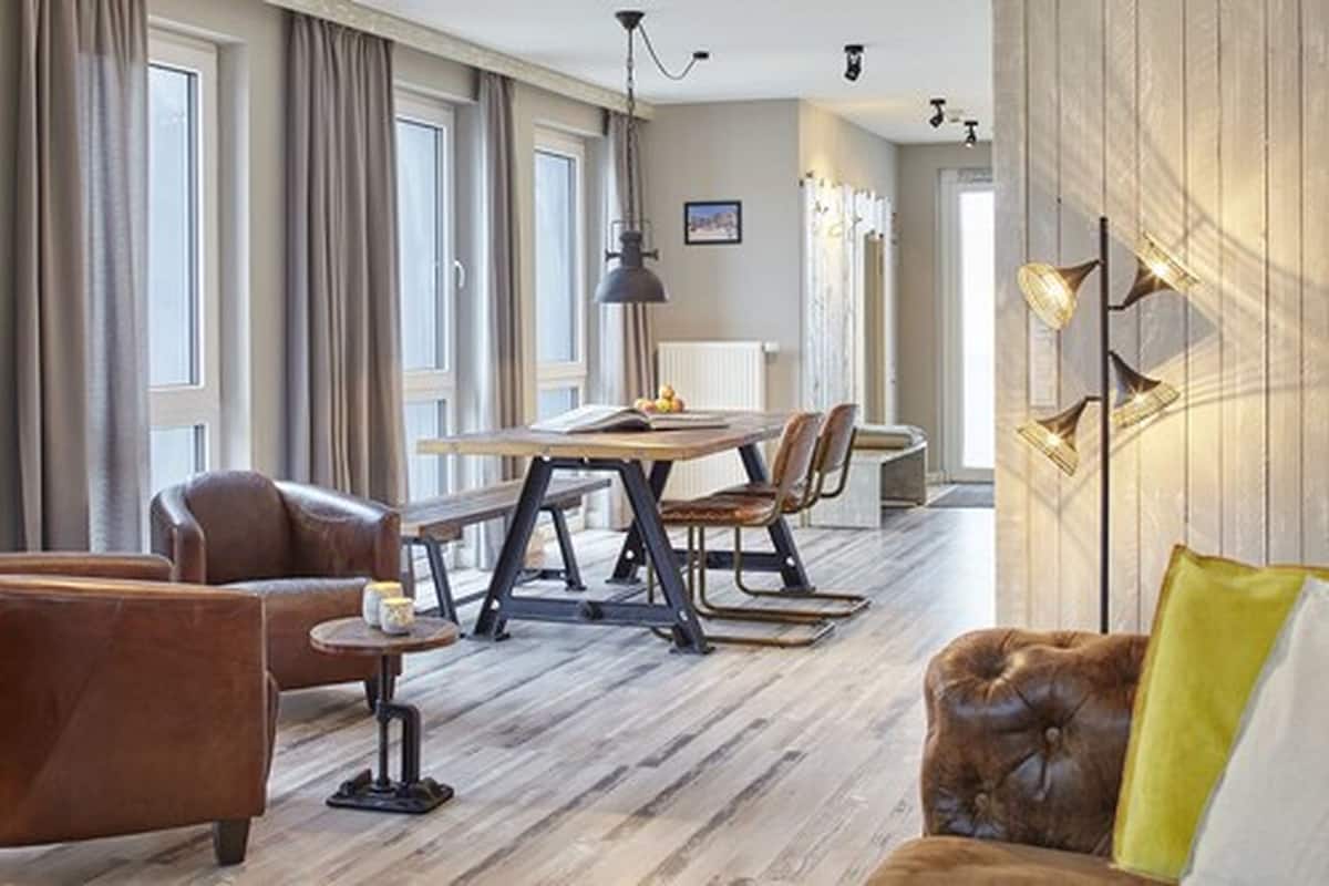 Apartment, 2 Bedrooms (Ferienbutze) | Desk, WiFi (free), bed sheets