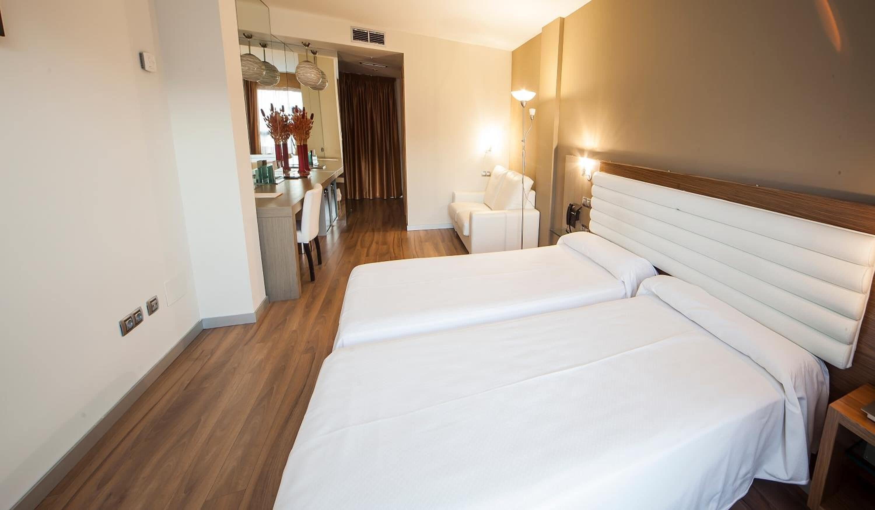 standard double room | minibar, in-room safe, desk, blackout curtains