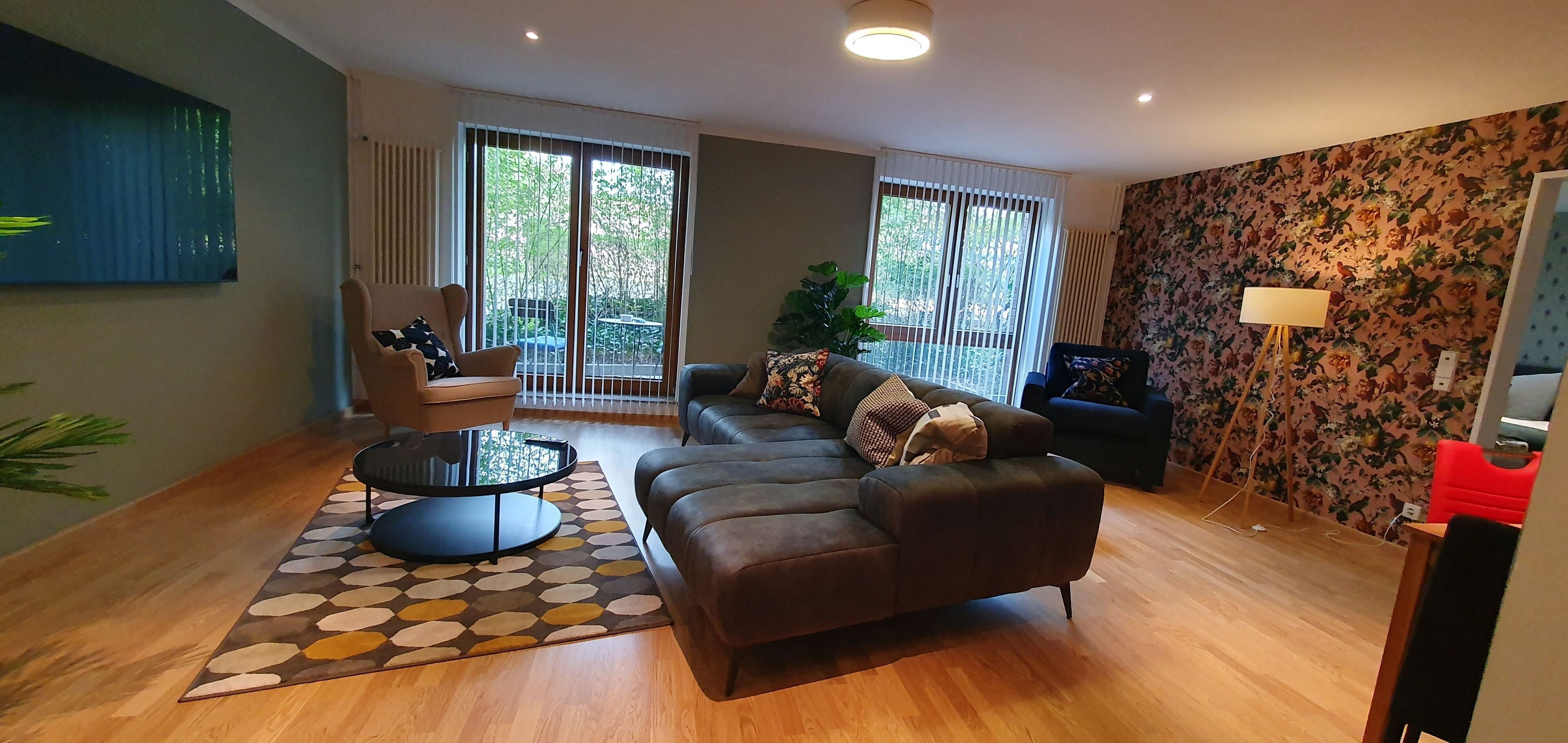 deluxe condo | 1 bedroom, premium bedding, soundproofing, free wifi