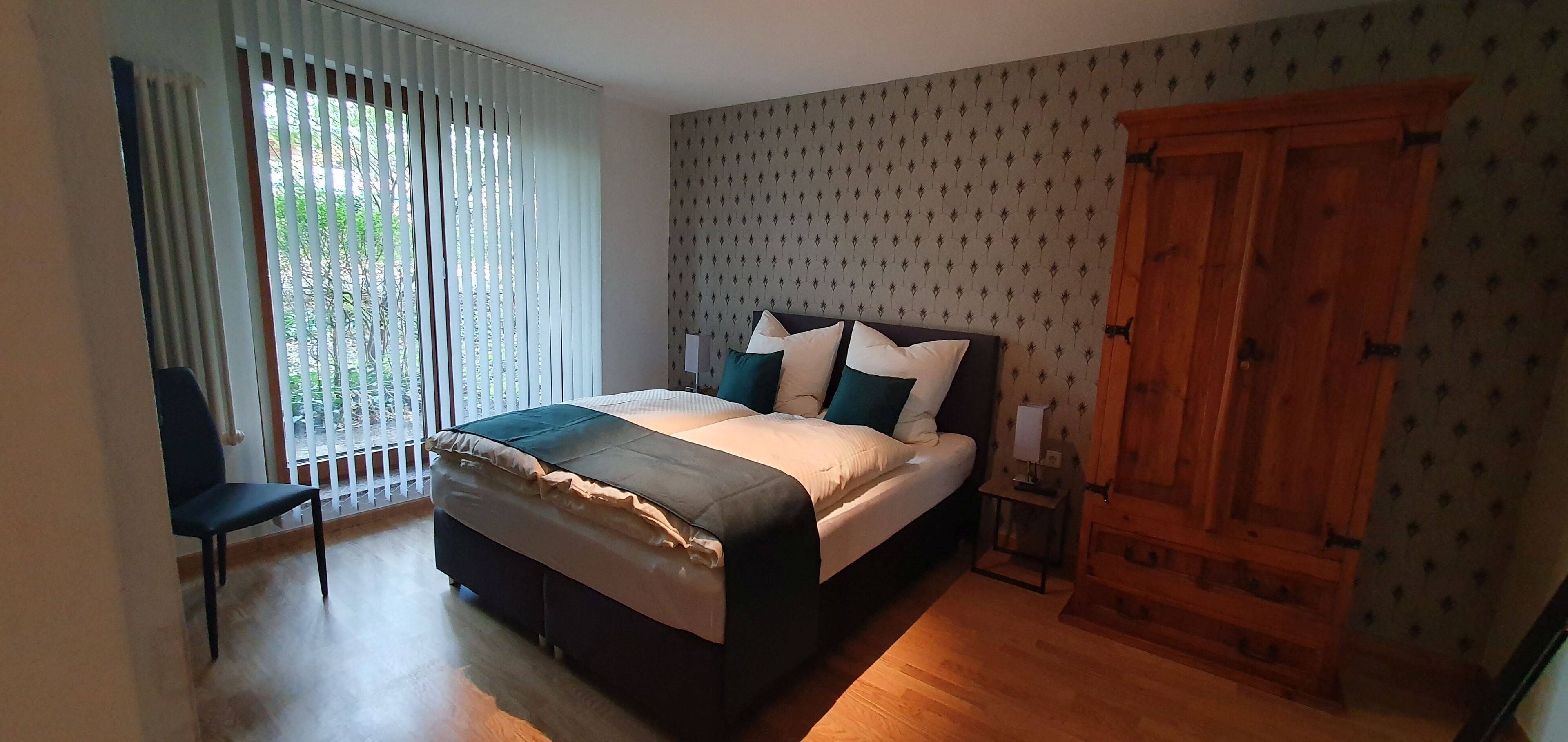 deluxe condo | 1 bedroom, premium bedding, soundproofing, free wifi