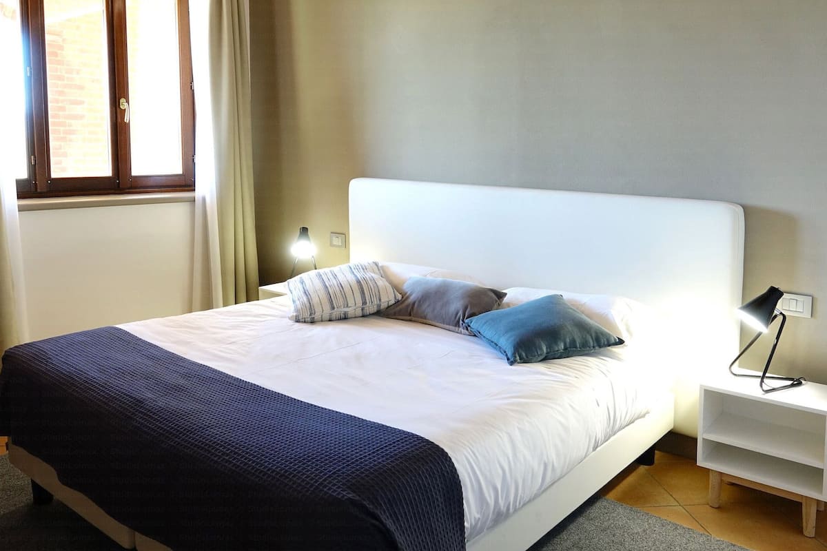 Comfort Double Room | Minibar, in-room safe, desk, free WiFi