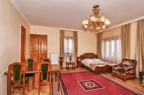 In-room safe, desk, laptop workspace, iron/ironing board