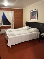 Quarto casal ou duplo econômico | Roupas de cama premium, Wi-Fi de cortesia, roupa de cama