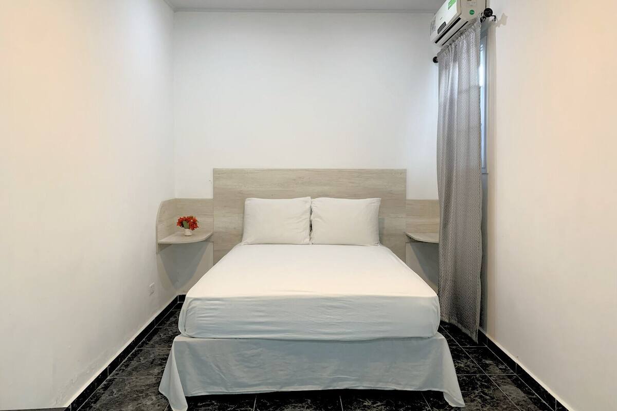Double Room, Private Bathroom | WiFi (free)