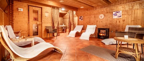 Sauna, hot tub, massages