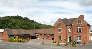 Front of property - The Barns (Cannock)