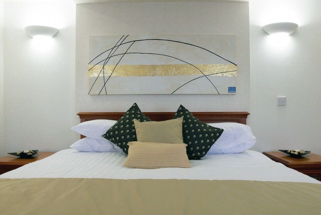 suite | desk, iron/ironing board, free wifi