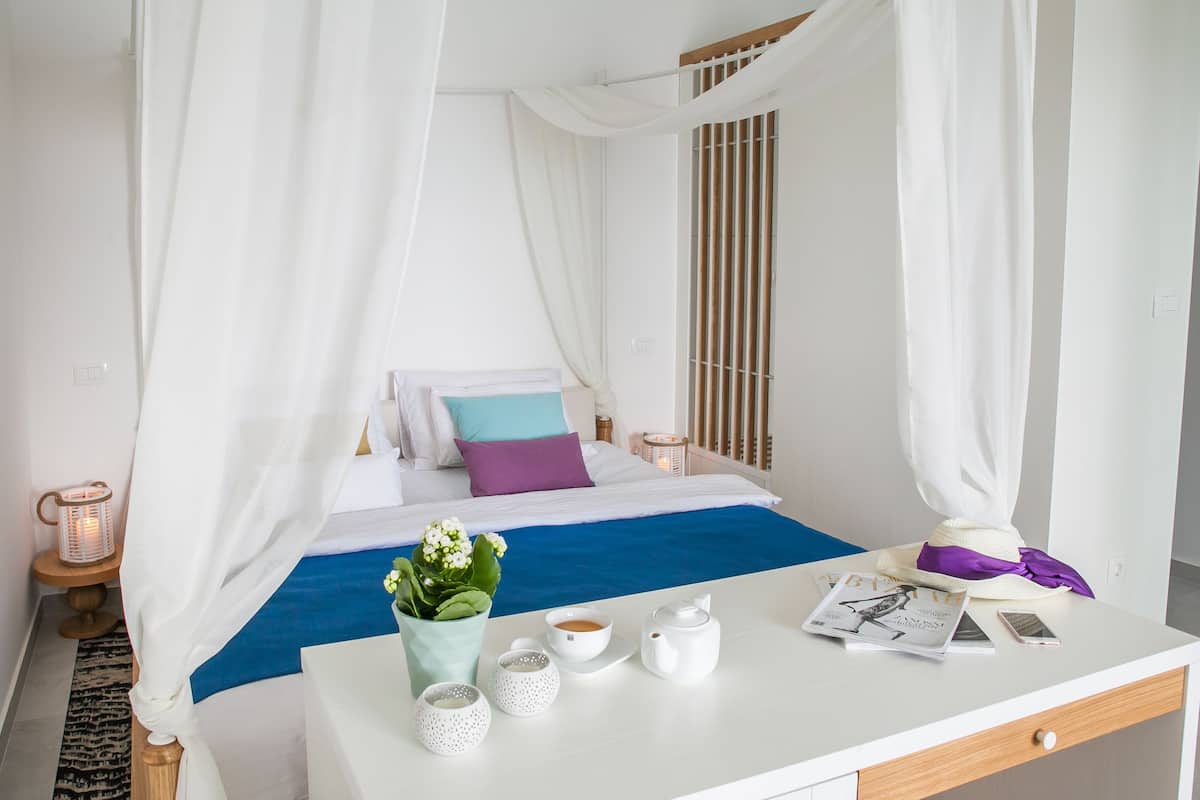 Deluxe dubbelrum - balkong - havsutsikt | 1 sovrum, sängtillbehör av högsta kvalitet och minibar