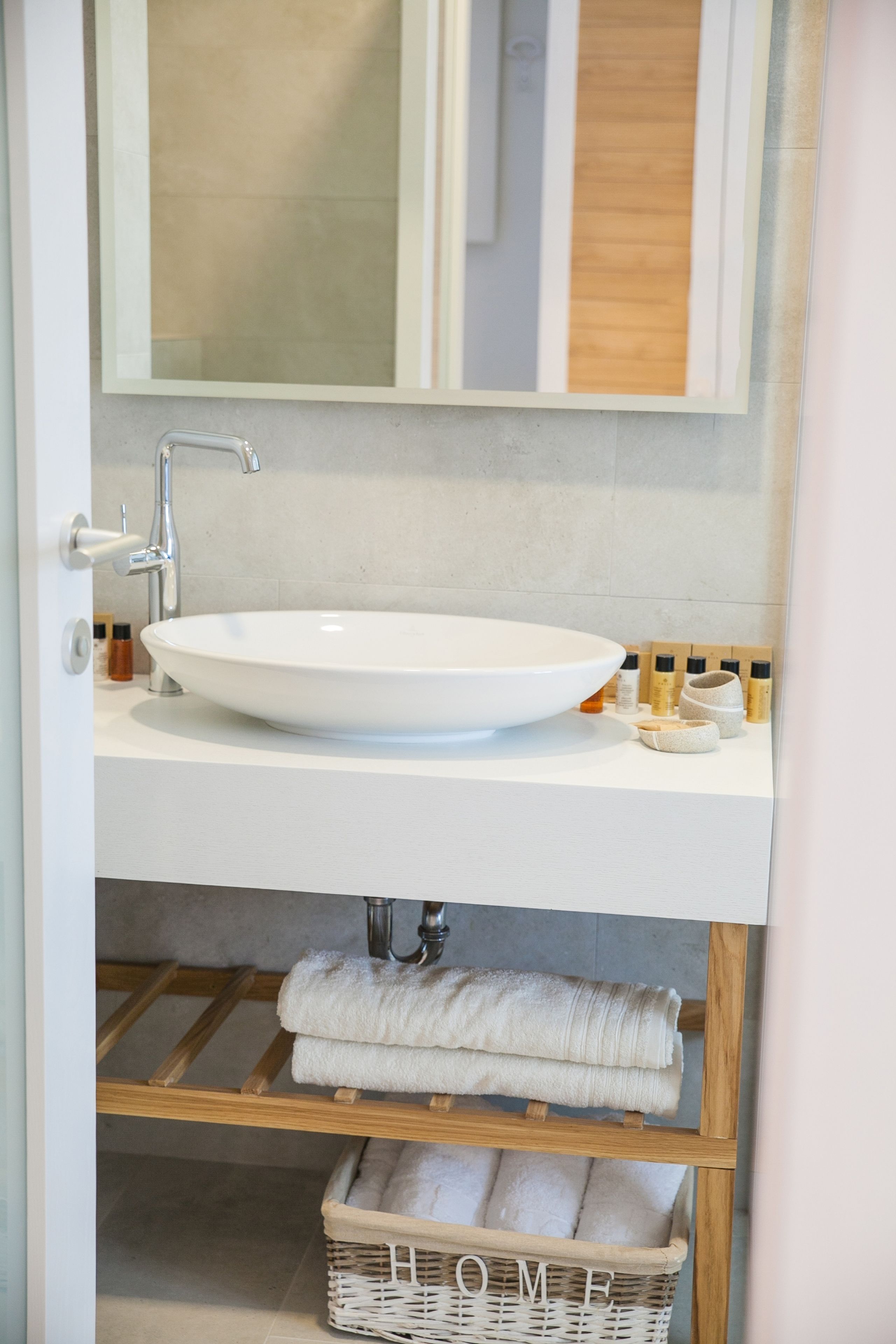 double room, balcony, partial sea view | bathroom | free toiletries, hair dryer, bathrobes, slippers