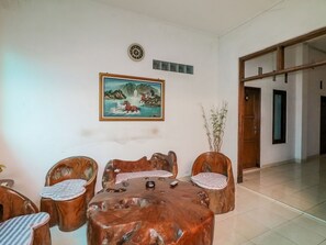 Lobby - NIDA Rooms Seturan Raya Tugu Jogja at Setra House (Depok)