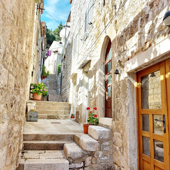 Front of property - Apartments Nona (Hvar)