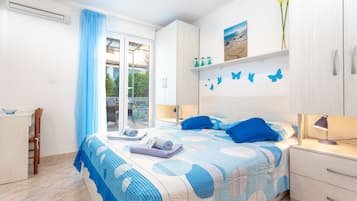 City Studio, Terrace