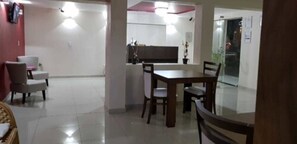 Restaurant - Iguazu Urban Hotel Express (Puerto Iguazú)