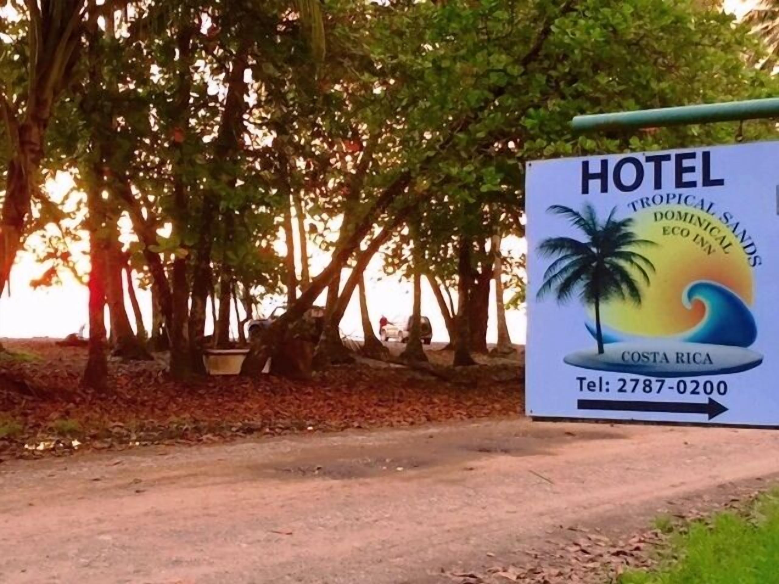 beach nearby, sun-loungers, beach umbrellas, beach massages