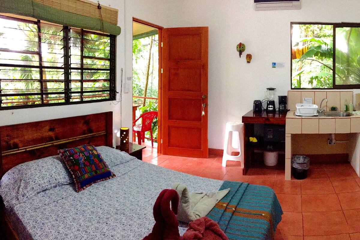 Superior Room, 1 Double Bed, Kitchenette, Garden View | In-room safe, laptop workspace, blackout drapes, WiFi (free)