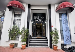Property entrance - Blue Inn Hotel (Istanbul)